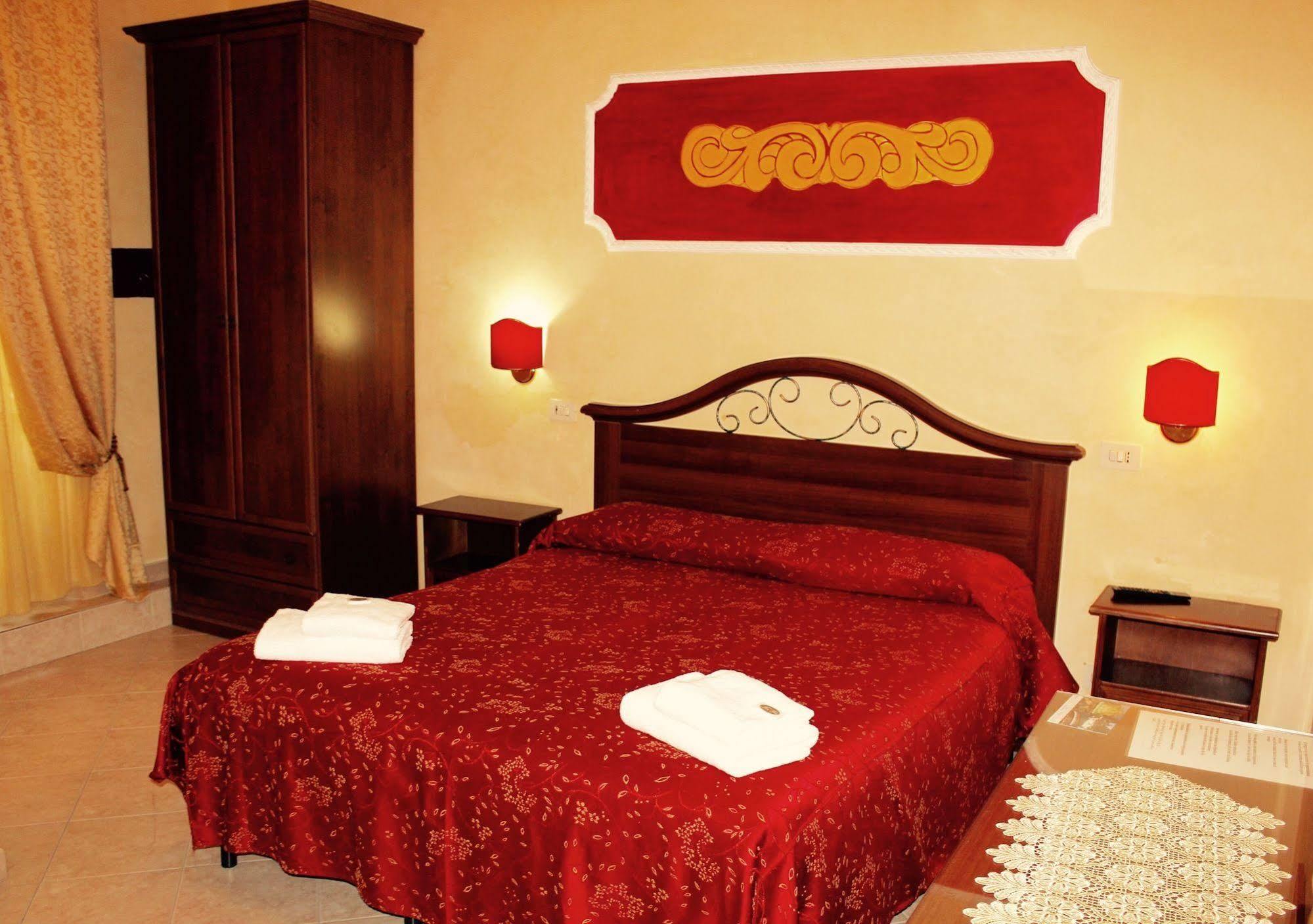 Hostel Cosmos Rome Bagian luar foto