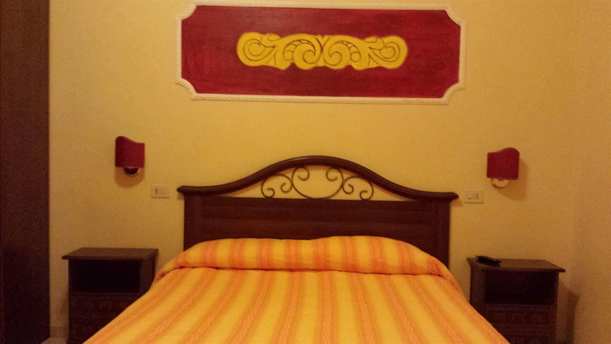 Hostel Cosmos Rome Bagian luar foto